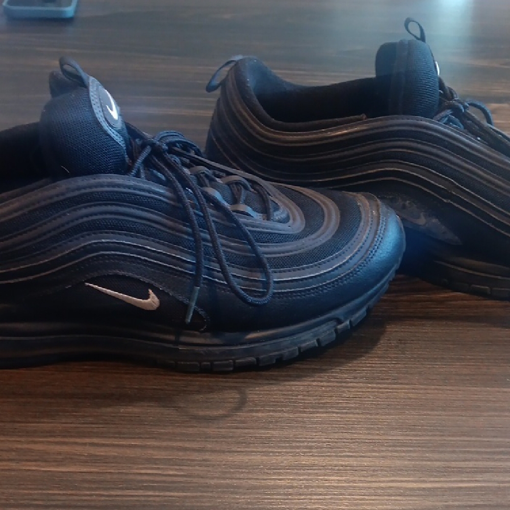 Nike Men's Black Sneakers